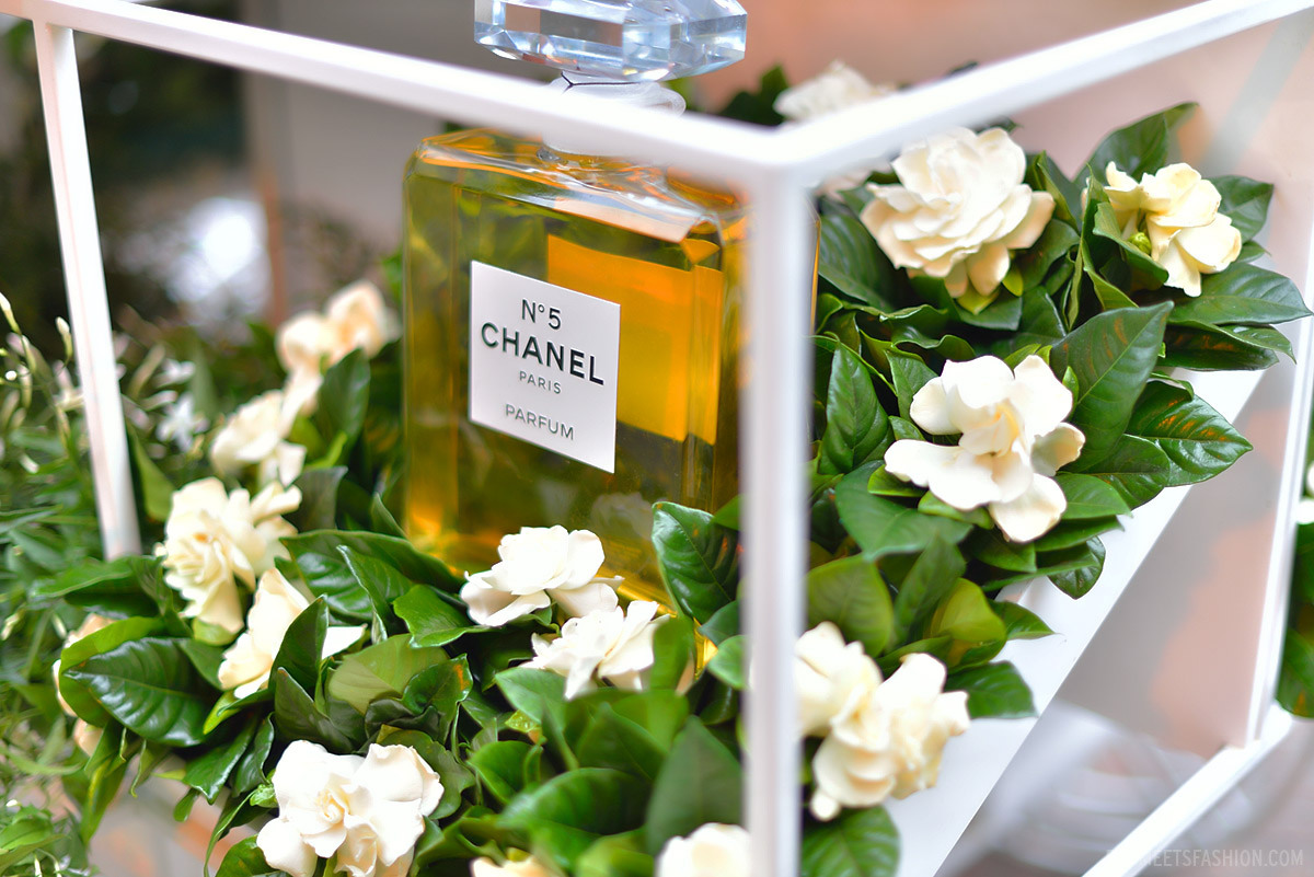 The beautiful, luxurious Chanel flower stall in Covent Garden