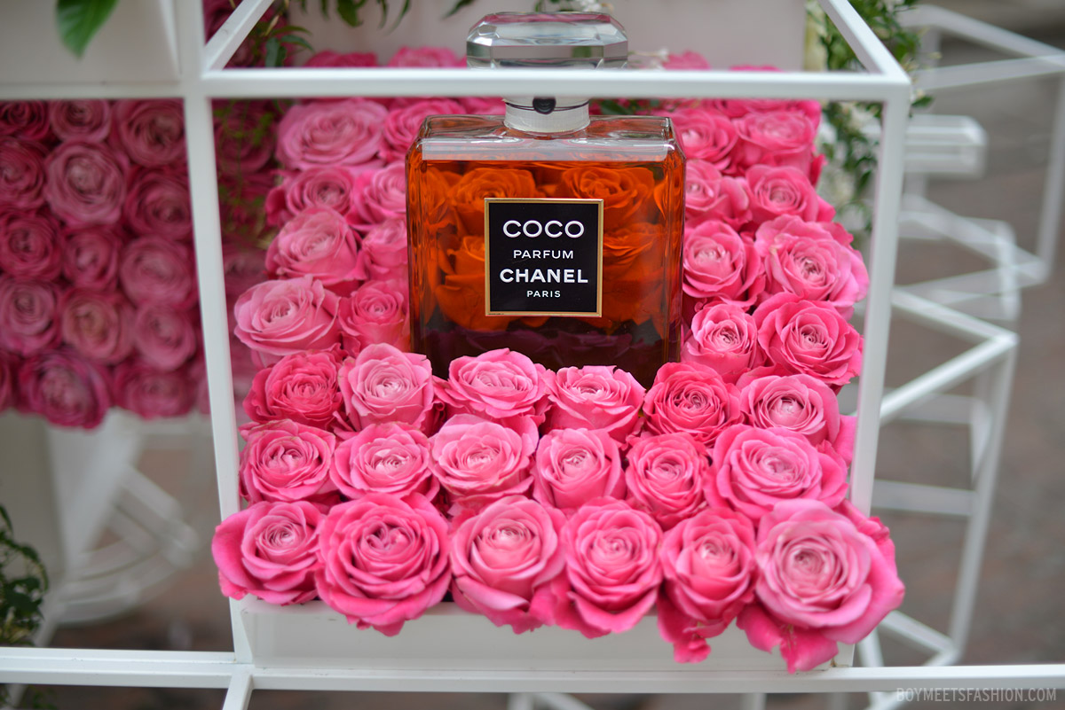 The beautiful, luxurious Chanel flower stall in Covent Garden