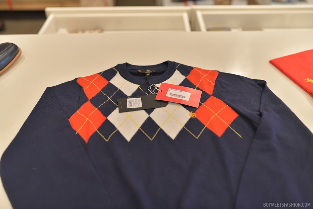 LYLE-AND-SCOTT-PRESENT-06