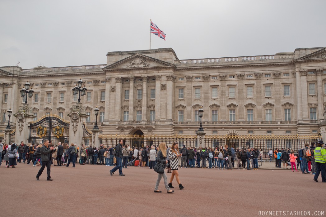 ROYAL-BABY-BUCKINGHAM-PALACE-06